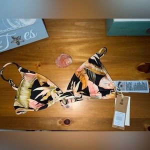 Billabong Jungle Cruise triangle bikini top